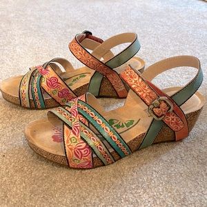 L’artiste summer sandals w/Springstep foot bed